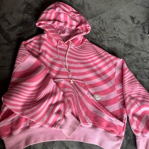 Nike Pink Icicle Stripe ‘Mind Over Matter’
Hoodie